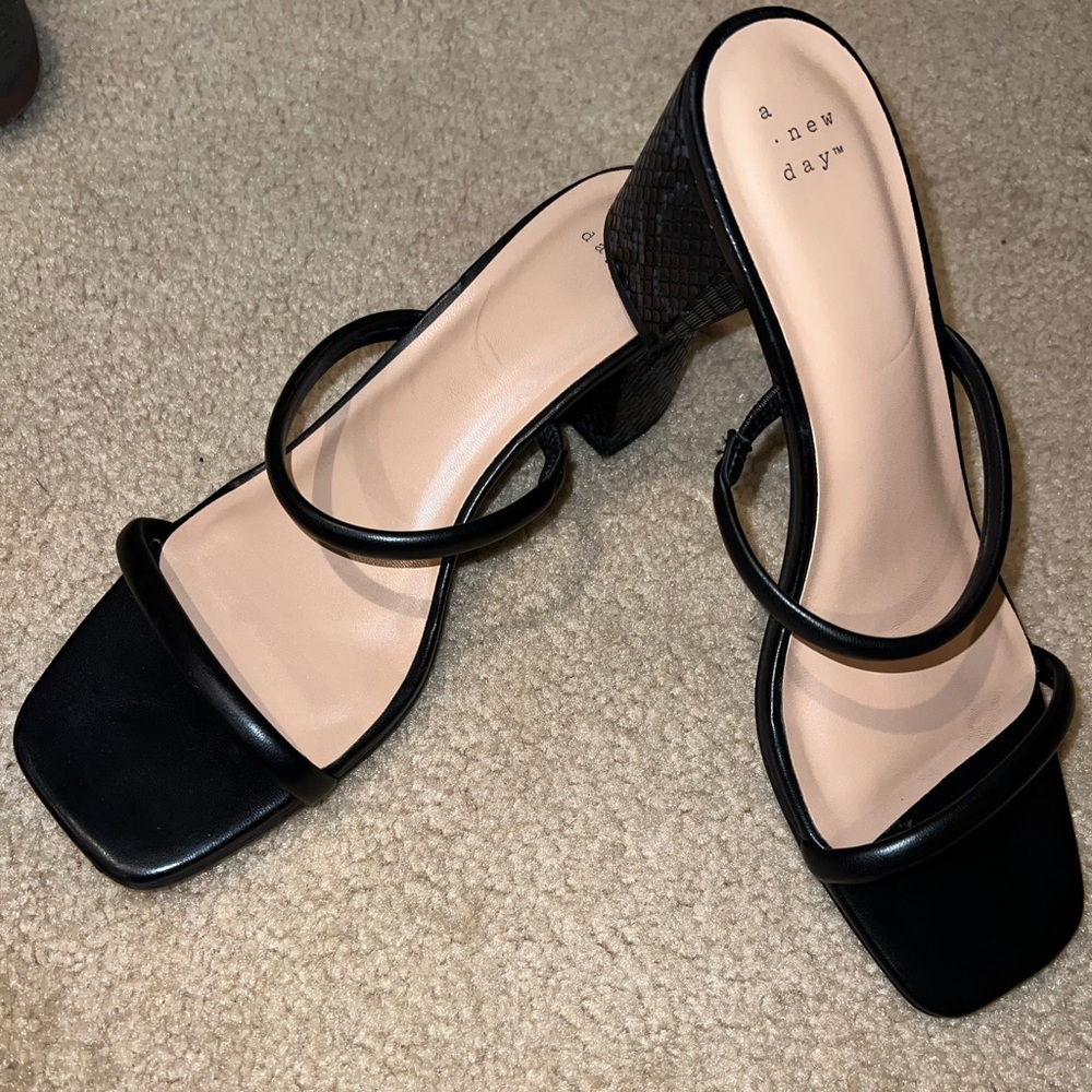 Black heel